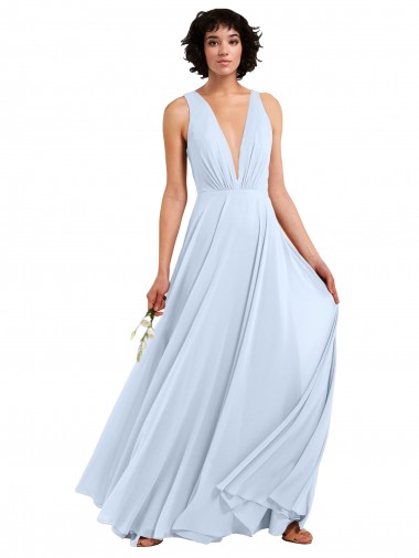 Azul Céu Claro Linha A Decote V Comprimento Chão Vestidos de Madrinha / Vestidos Formais Acessíveis