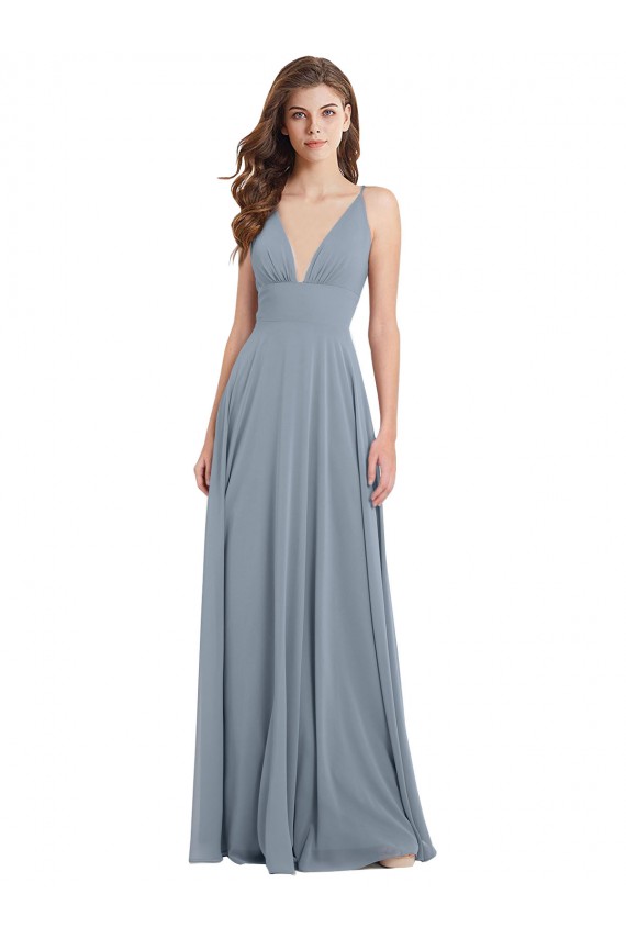 Costas em V Azul Empoeirado Linha A Decote V Comprimento Chão Vestido de Festa / Vestido de Madrinha Acessíveis