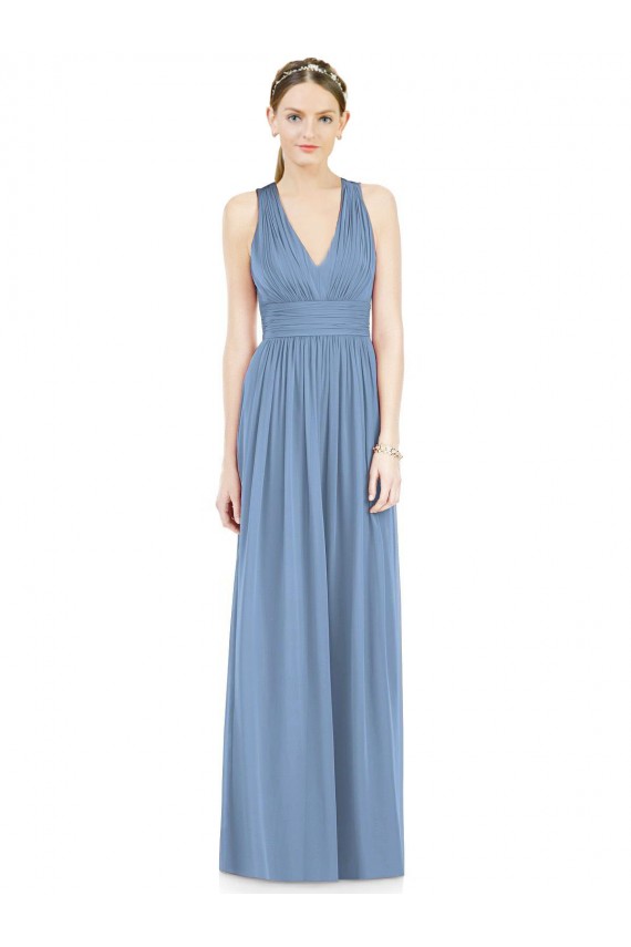 Azul Empoeirado Linha A Decote V Comprimento Chão Vestidos Formais / Vestidos de Madrinha Acessíveis