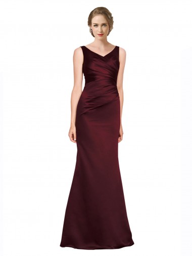 Lombar Borgonha Linha A Decote V Comprimento Chão Vestidos de Madrinha / Vestidos de Noite / Vestidos de Festa Acessíveis