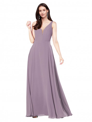Costas em V Lavanda Escura Bainha Decote V Comprimento Chão Vestidos de Madrinha / Vestidos de Noite Acessíveis