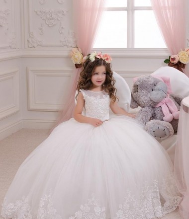 Marfim Vestido de Baile Barco Comboio Capela Sem Mangas Vestidos para Meninas de Flores Acessíveis