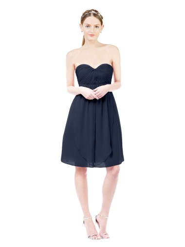 Abrir de volta Marinha Negra Linha A Amor Comprimento Joelho Vestidos de Madrinha / Vestidos de Cocktail Acessíveis