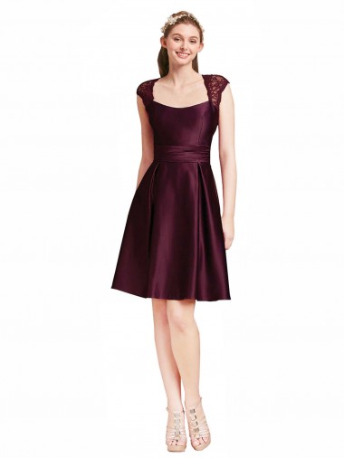 Abrir de volta Uva Linha A Decote Quadrado Comprimento Joelho Vestidos de Madrinha / Vestidos de Cocktail / Vestidos de Homecoming Acessíveis